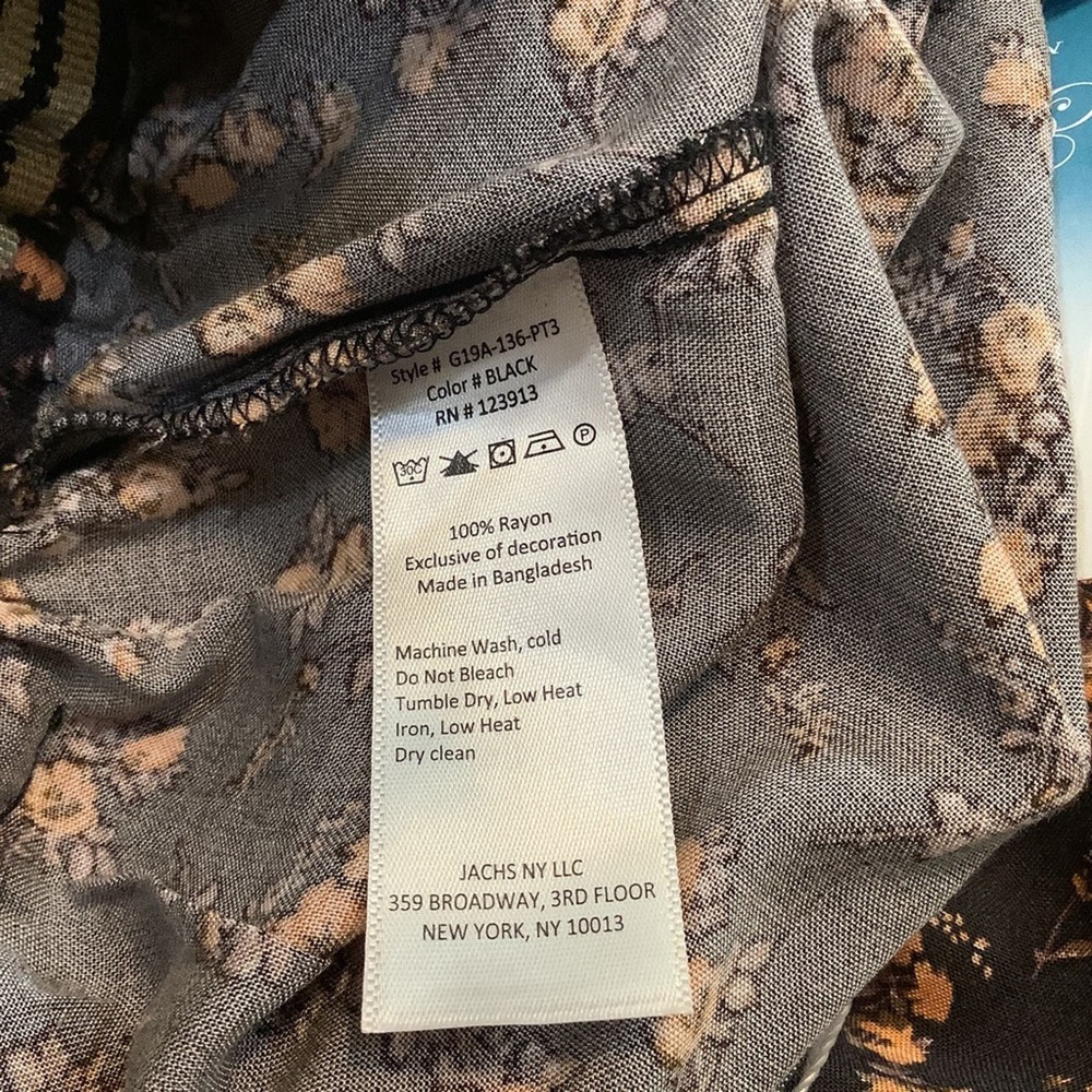 Jachs Girlfriend Floral Paper Bag High Waist Pull On Culotte Shorts NWT - Picture 15 of 16